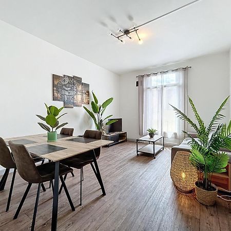 Le 4-F2 Centre Historique Apartment มงต์ลูซง ภายนอก รูปภาพ